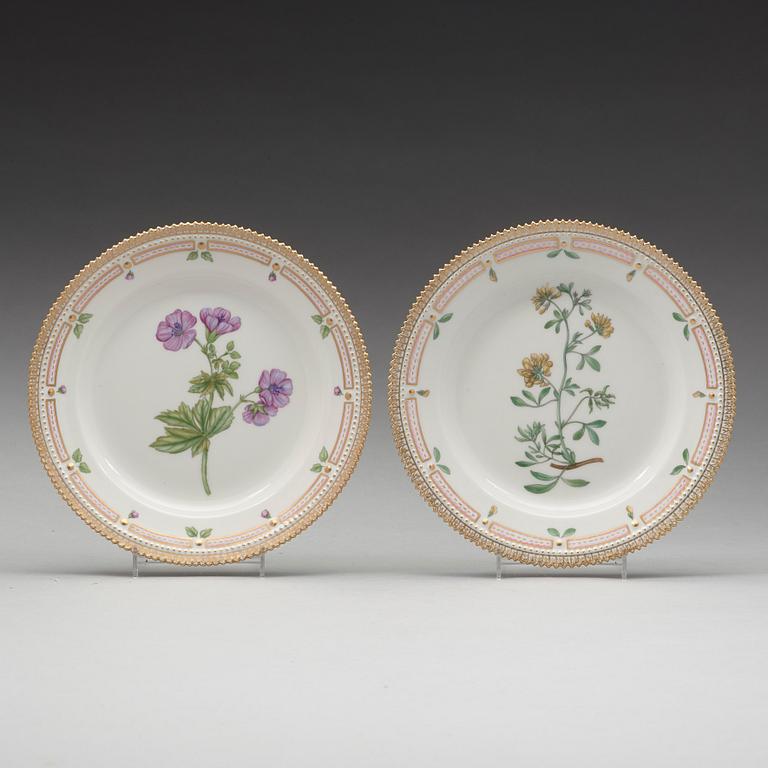 A set of nine Royal Copehagen 'Flora Danica' plates, Denmark, 20th Century.