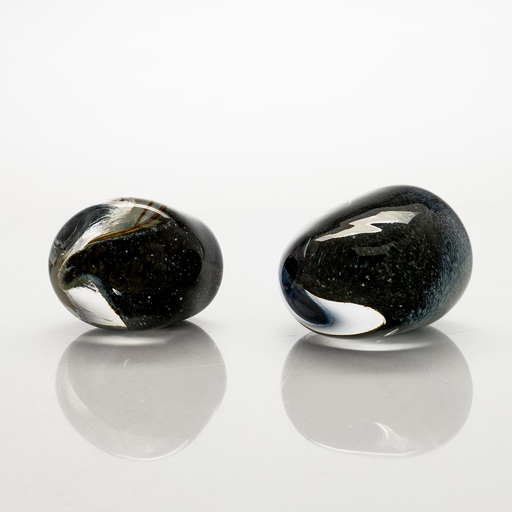 Tiina Nordström, konstglas, 2 st, signerade Tiina Nordström, Iittala 1991.