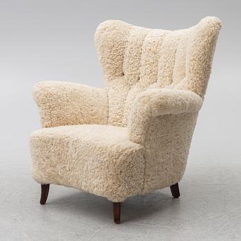 Armchair, Swedish Modern, mid-20th century.