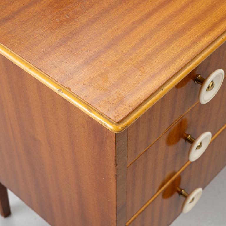 Chest of drawers, Swedish Modern, 1940s.