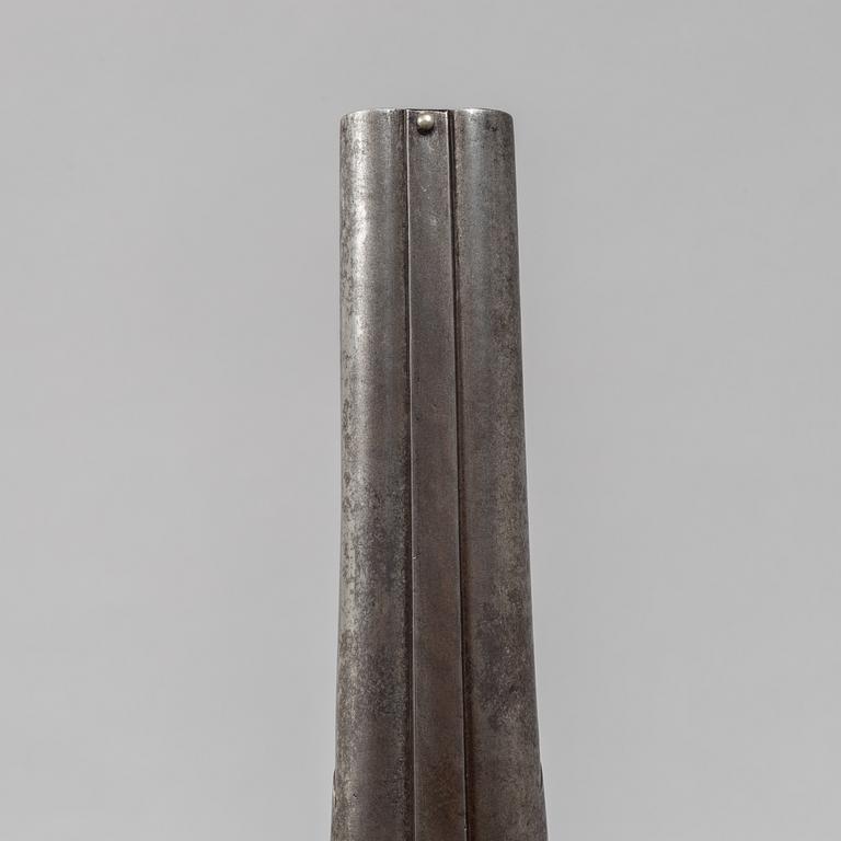 A double-barrelled percussion pistol, second half of the 19th century.