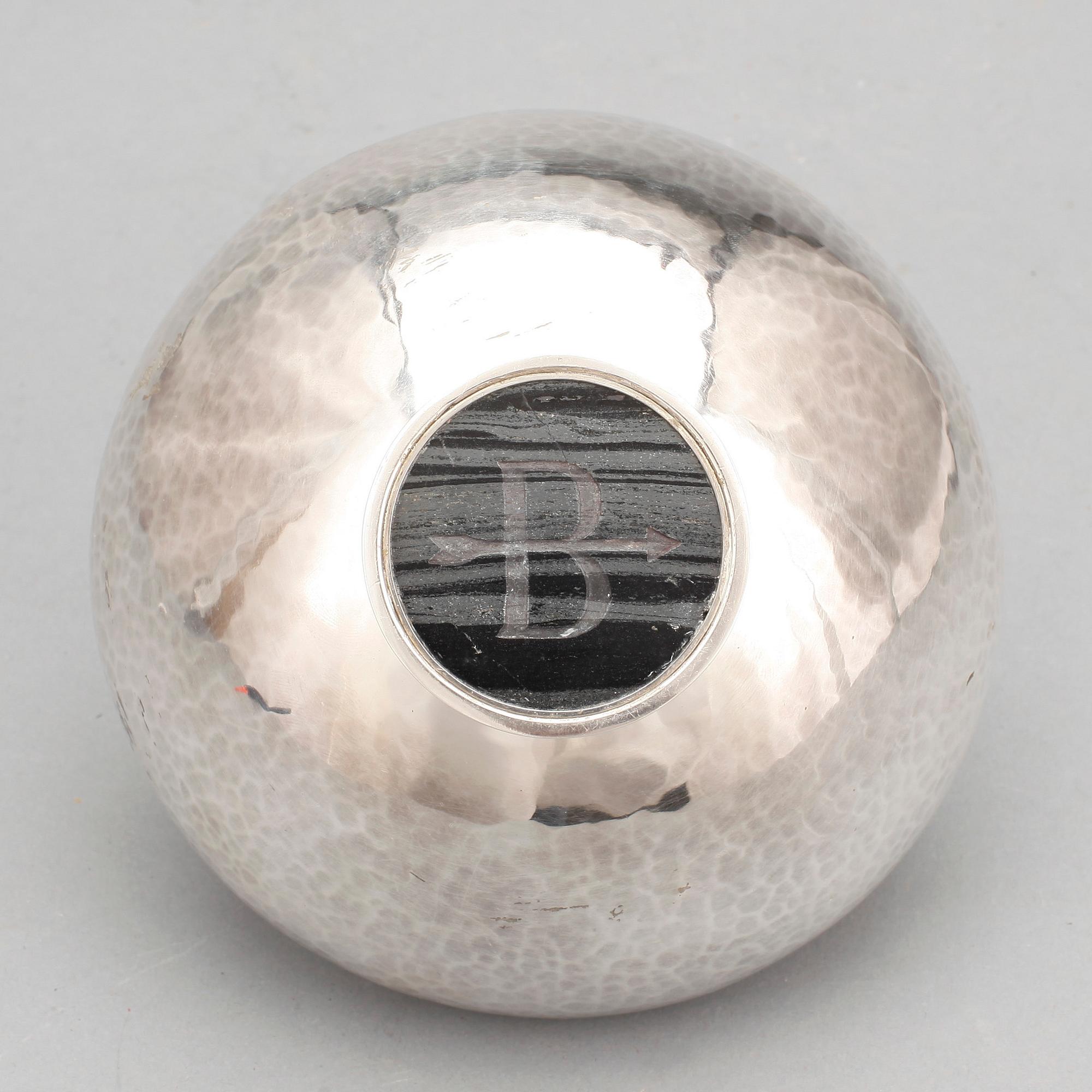 SKÅL, sterling silver, Sven Carlman för CF Carlman, Stockholm, 1979. Totalvikt ca355g.