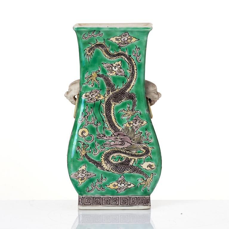 A famille verte bisquit vase, Qing dynasty, Kangxi (1662-1722).