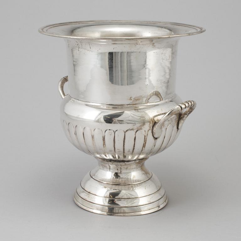 A PLATED WINE COLLER, second half of the 20th century.