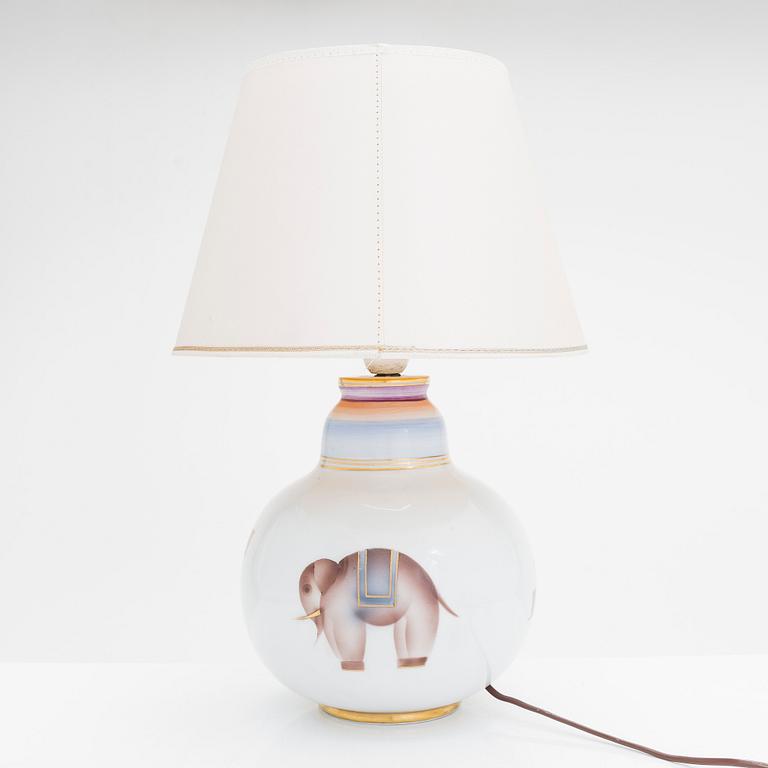 Bordslampa, porslin, Arabia, Finland 1928-1932.