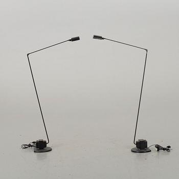 GOLVLAMPOR, ett par, "Daphine", Tommaso Cimini, Lumina, Italien, formgiven 1970-talets slut.
