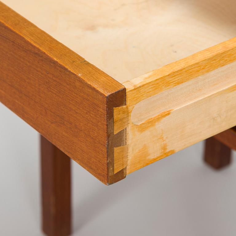 Sängbord, ett par, 1900-talets mitt.