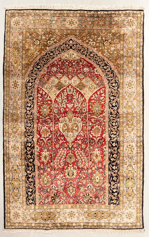 Ghom rug semi-antique silk approx. 214x135 cm.