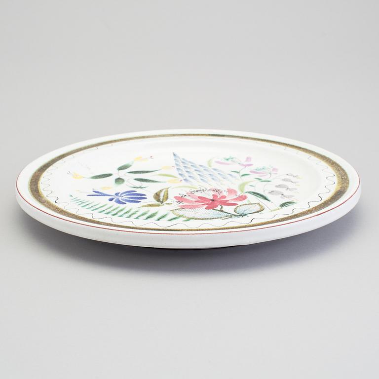 STIG LINDBERG, a faience dish, Gustavsberg 1940s.