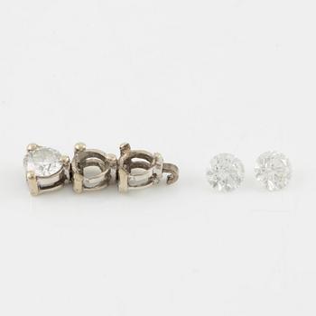 Tennis bracelet 18K white gold with round brilliant-cut diamonds.