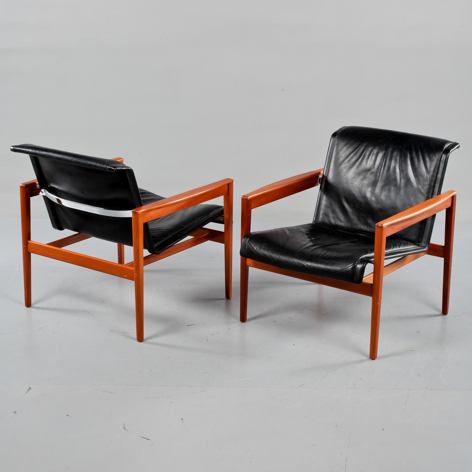 FÅTÖLJER, ett par, 1960/1970-tal.