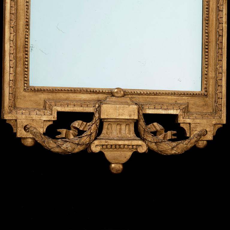 SPEGEL, av Johan Åkerblad (mästare i Stockholm 1758-1799). Gustaviansk.