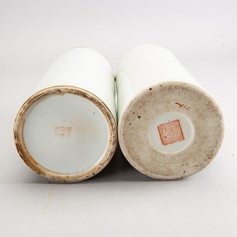 TWO CHINES PORCELAINS BRUSH  STANDS   20TH CENTURY.