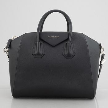 Givenchy, an 'Antigona' handbag, 2016.