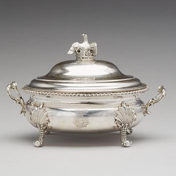 An English mid 18th century silver tureen, mark of Peter Archambo II and Peter Meure, London 1753.