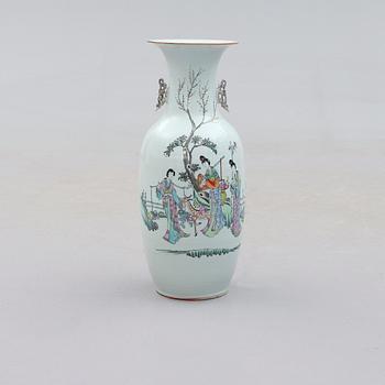 GOLVVAS, porslin, Kina, 1800-/1900-tal.