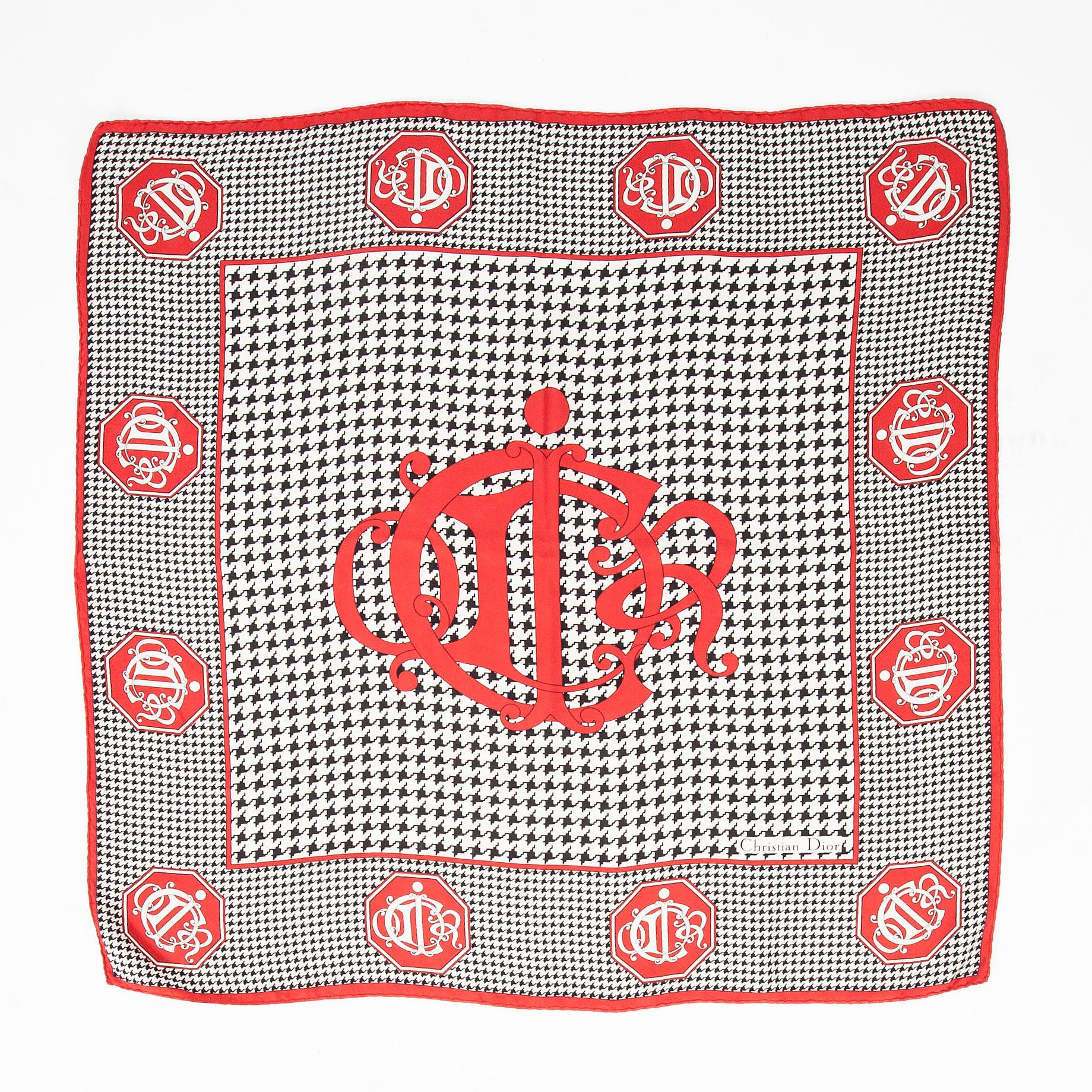 SCARF, Christian Dior.