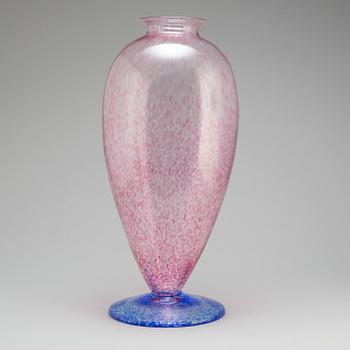 A glass vase by Lars Sestervik, Lindshammar, signed and dated 90.