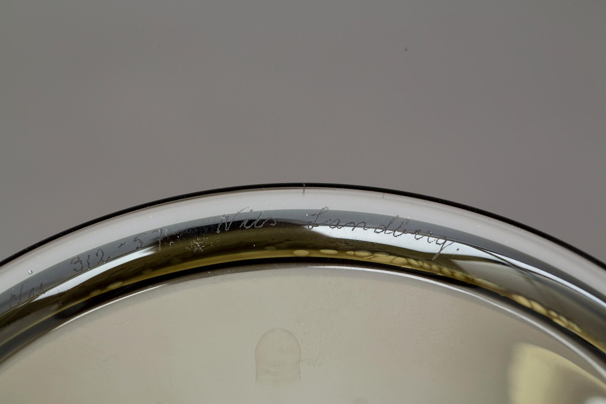 NILS LANDBERG, tulpanglas, signerat Orrefors expo Nu 312-57 Nils Landberg.