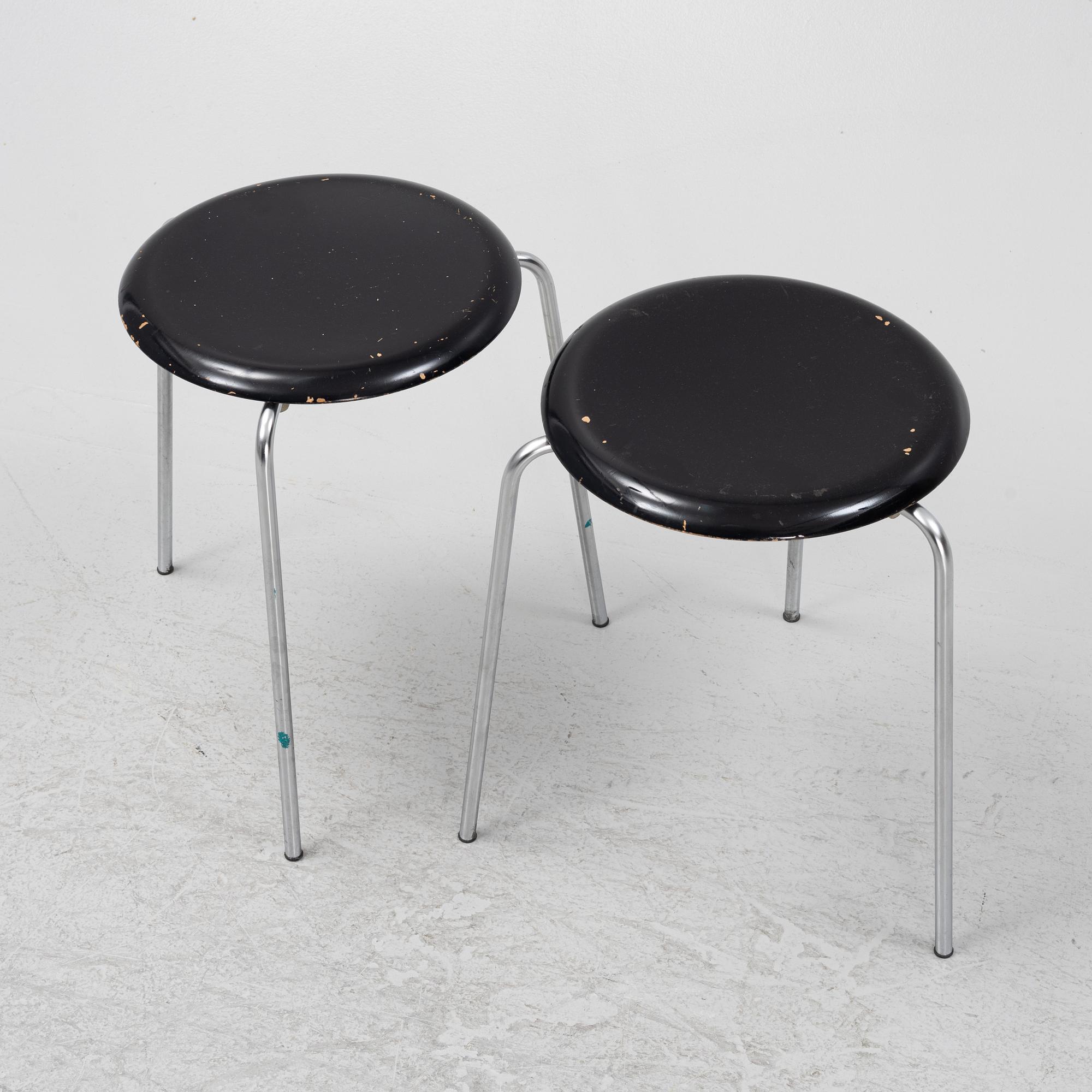 Arne Jacobsen, pallar, ett par, "Dot", Fritz Hansen, Danmark, 1960/70-tal.