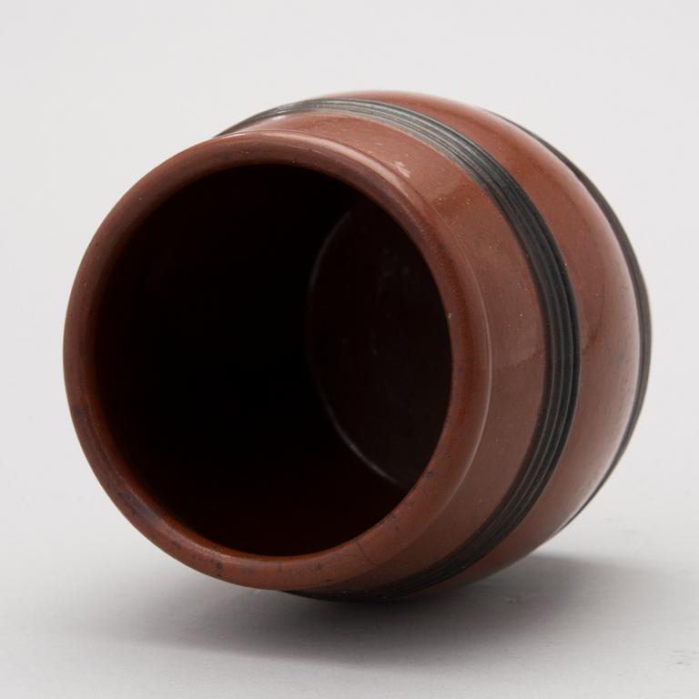 RUUKKU, keramiikkaa, Wilhelm Andstén, Helsinki 1800-luvun loppu.