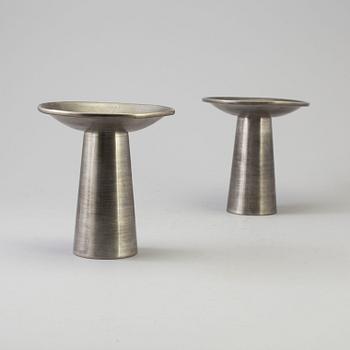 A pair of pewter candlesticks by Olle Olsson, Östersund, 1971.