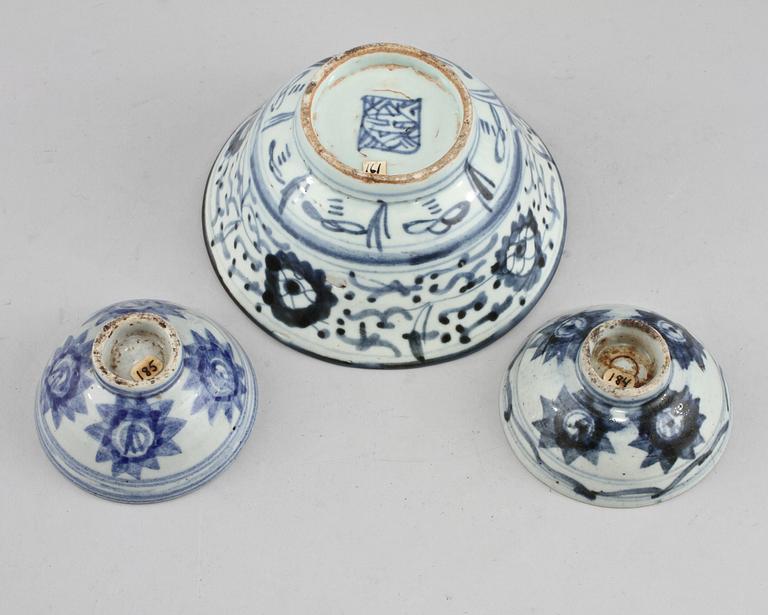 SKÅLAR, 3 st, porslin, Kina, Ming, 1600-tal.