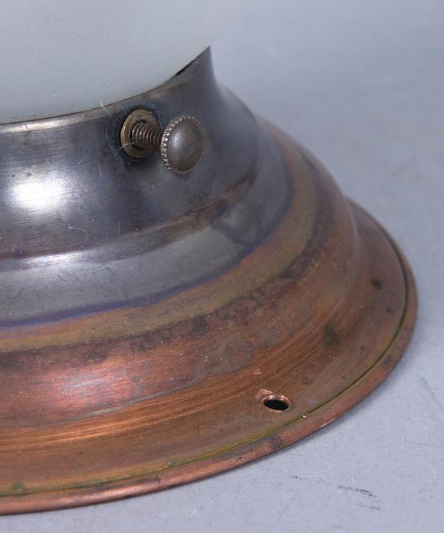 TAKLAMPOR, 2 st, jugend, 1900-talets första del, h 16 resp 19.