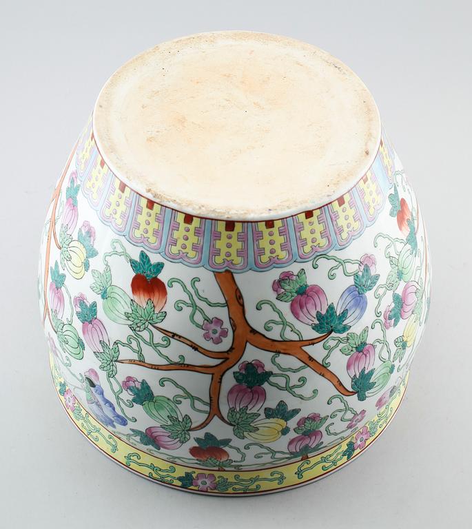 URNA, porslin, Kina, sent 1900-/2000-tal.
