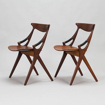 Arne Hovmand-Olsen, 1950's dining table and four chairs for Mogens Kold, A/S Kerteminde, Denmark.