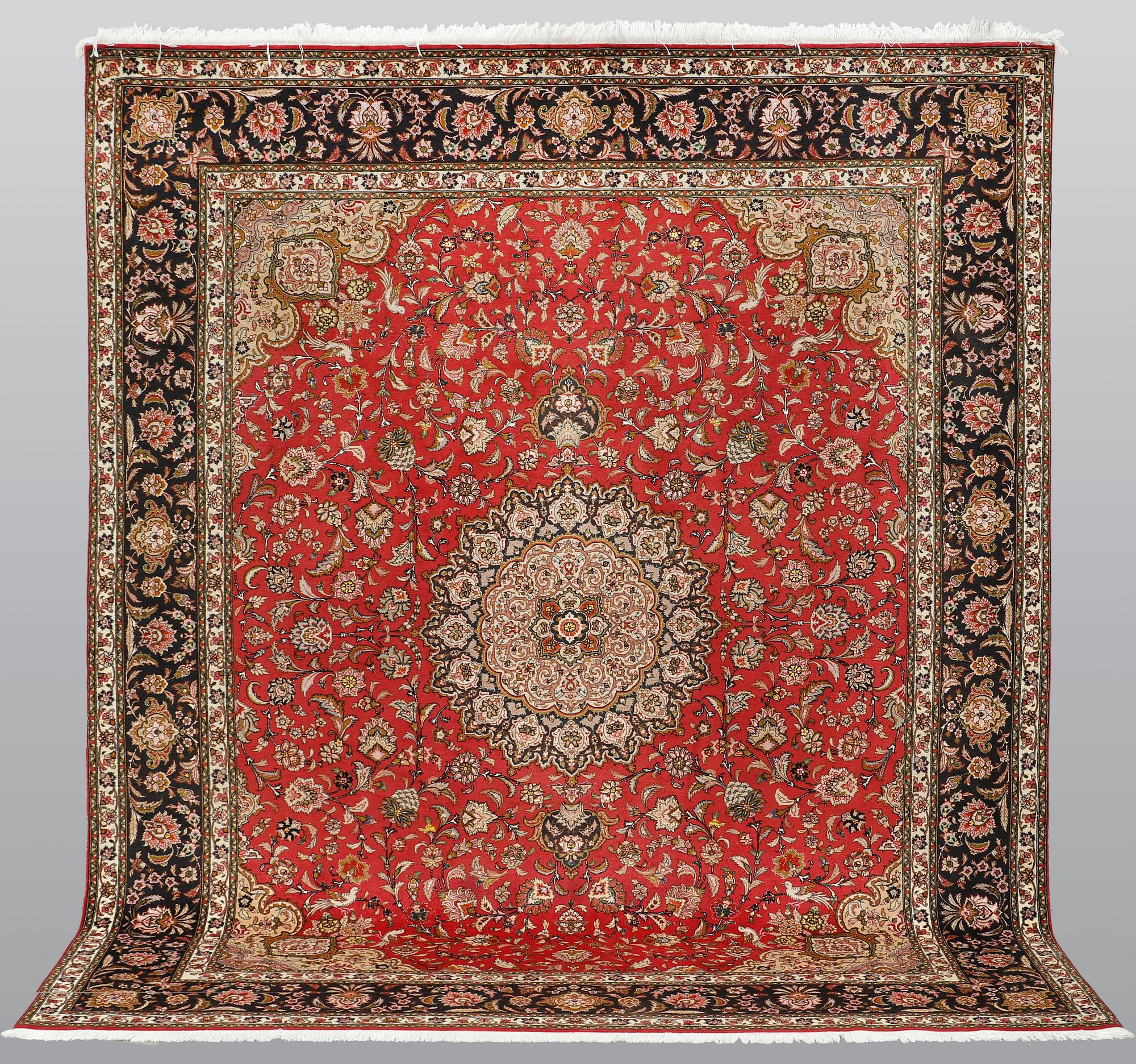 Matta, Figural Täbriz, Part Silk, sk 50 Radj, ca 307 x 248 cm.