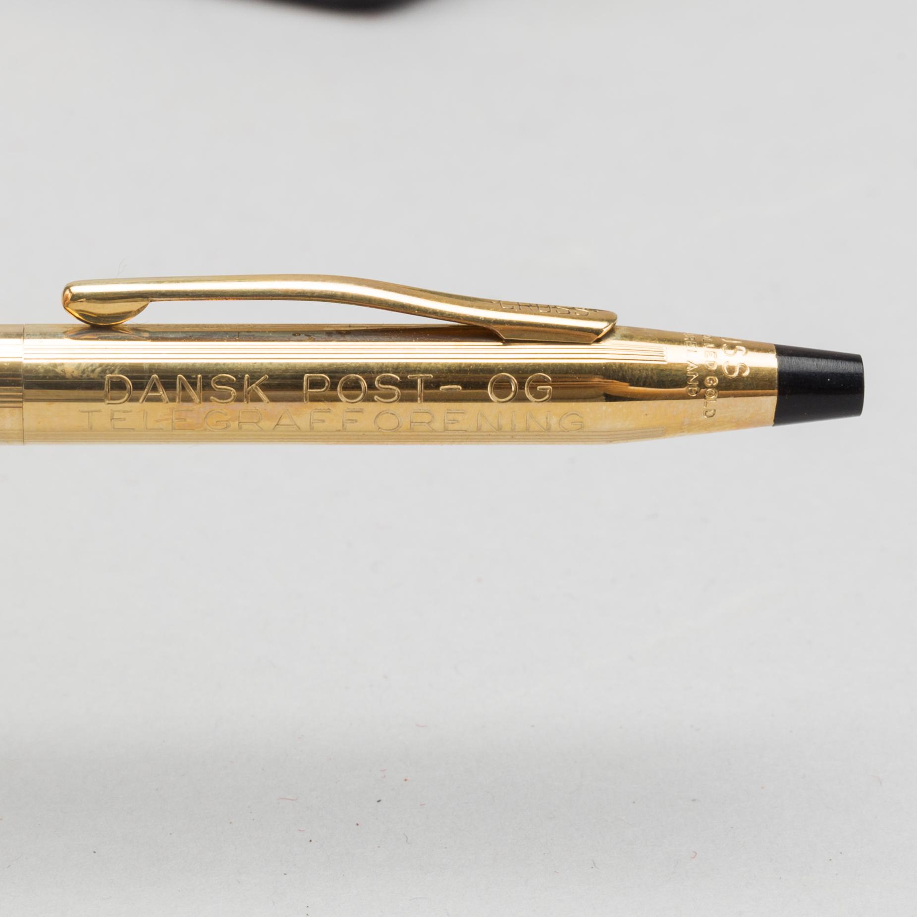 A PEN AND PENCIL SET BY CROSS, 12k gold filled.