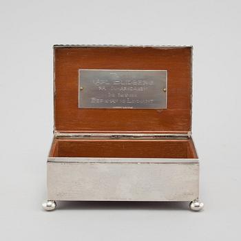 A silver cigar box from K Andersson in Stockholm, 1917.