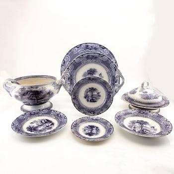 Servis 89 dlr earthenware "Lorraine" S&Co around 1900.