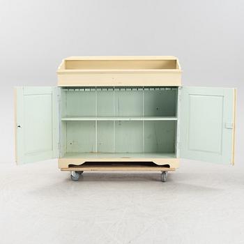 Skänk, 1800-talets första hälft.