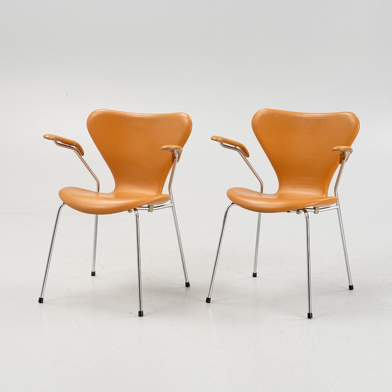 Arne Jacobsen, eight 'Seven' armchairs, Fritz hansen, Denmark, 1991.