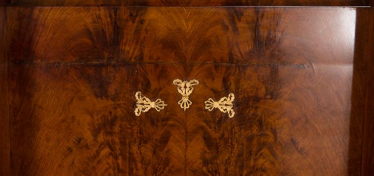 Peili ja konsolipöytä, 1800-luvun loppupuoli.