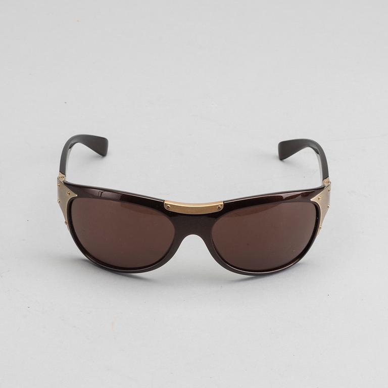 DOLCE & GABBANA solglasögon.