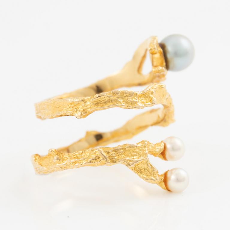 Björn Weckström, ring, Octobus, 18K gold with pearls. Lapponia 1981.