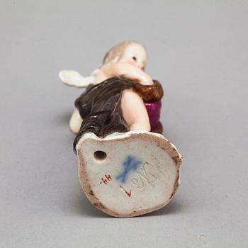 A MEISSEN PORCELAIN FIGURE, fist half of the 20th century.