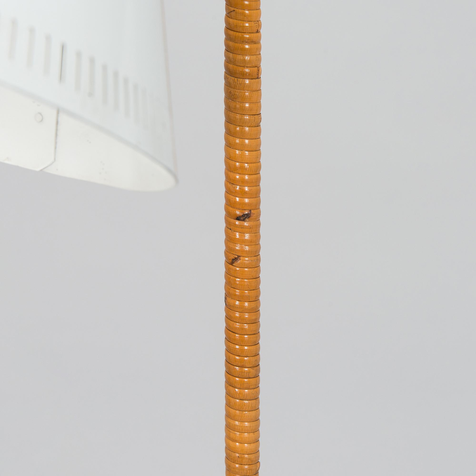 Paavo Tynell, a mid-20th century K10-10 floor lamp for Idman.
