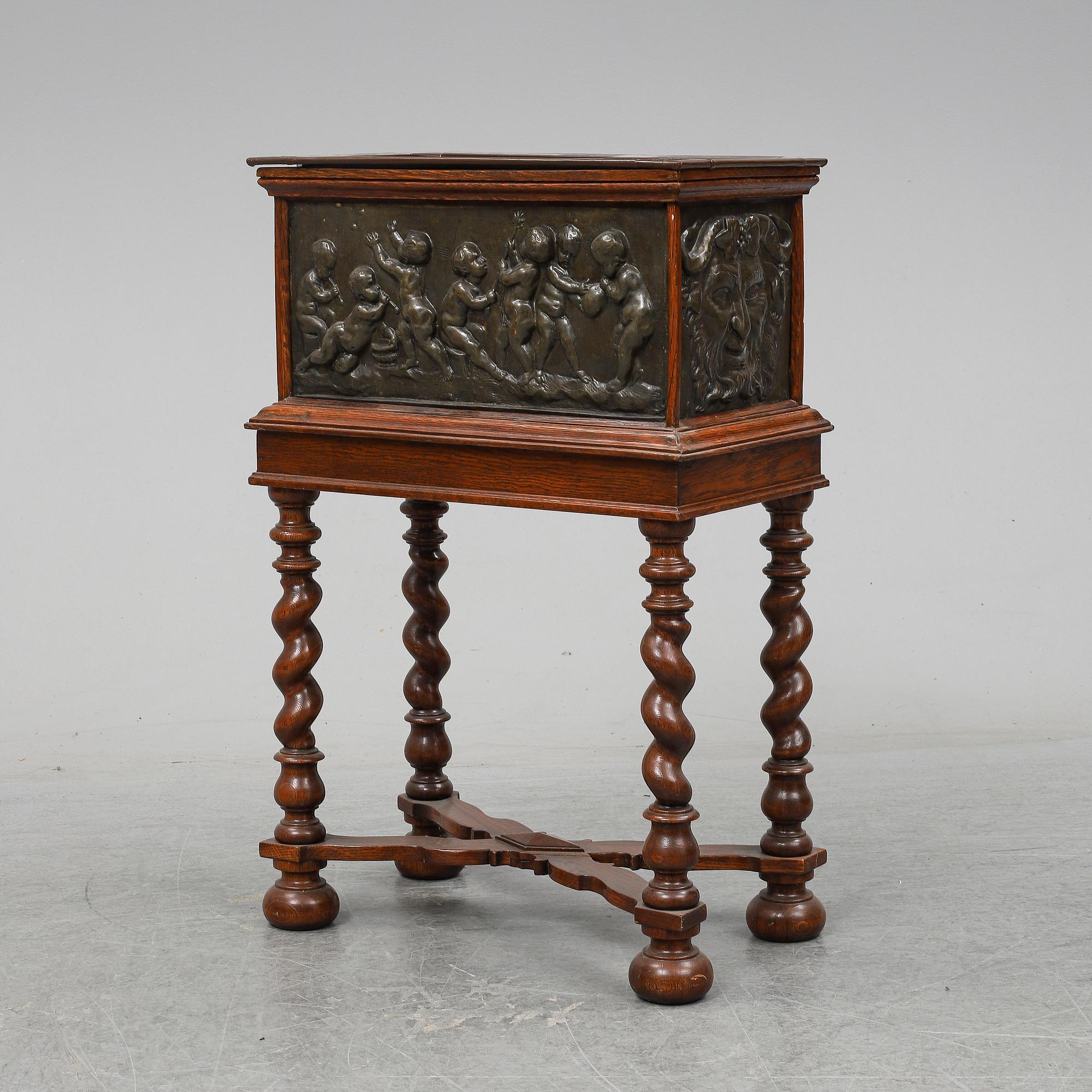 A Baroque style jardiniere.