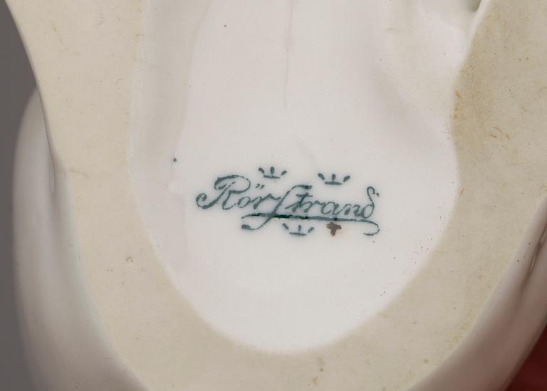 FIGURINER, 2 st, porslin, Royal Copenhagen respektive Rörstrand.