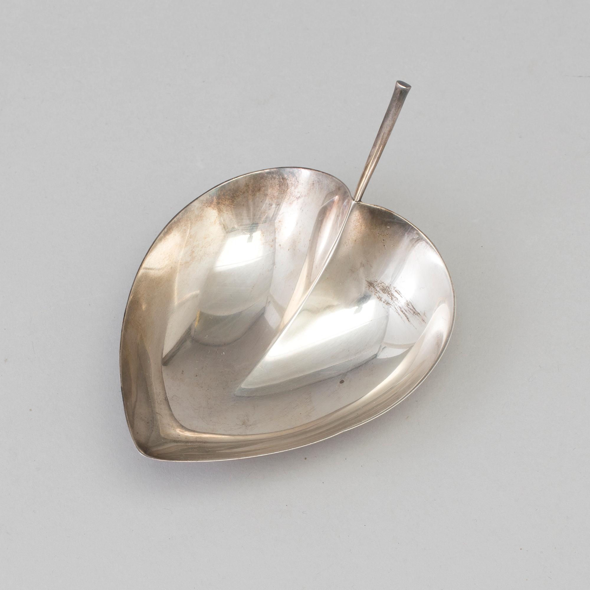 TAPIO WIRKKALA, skål, silver, Kultakeskus OY, Hämeenlinna, Finland, 1958.