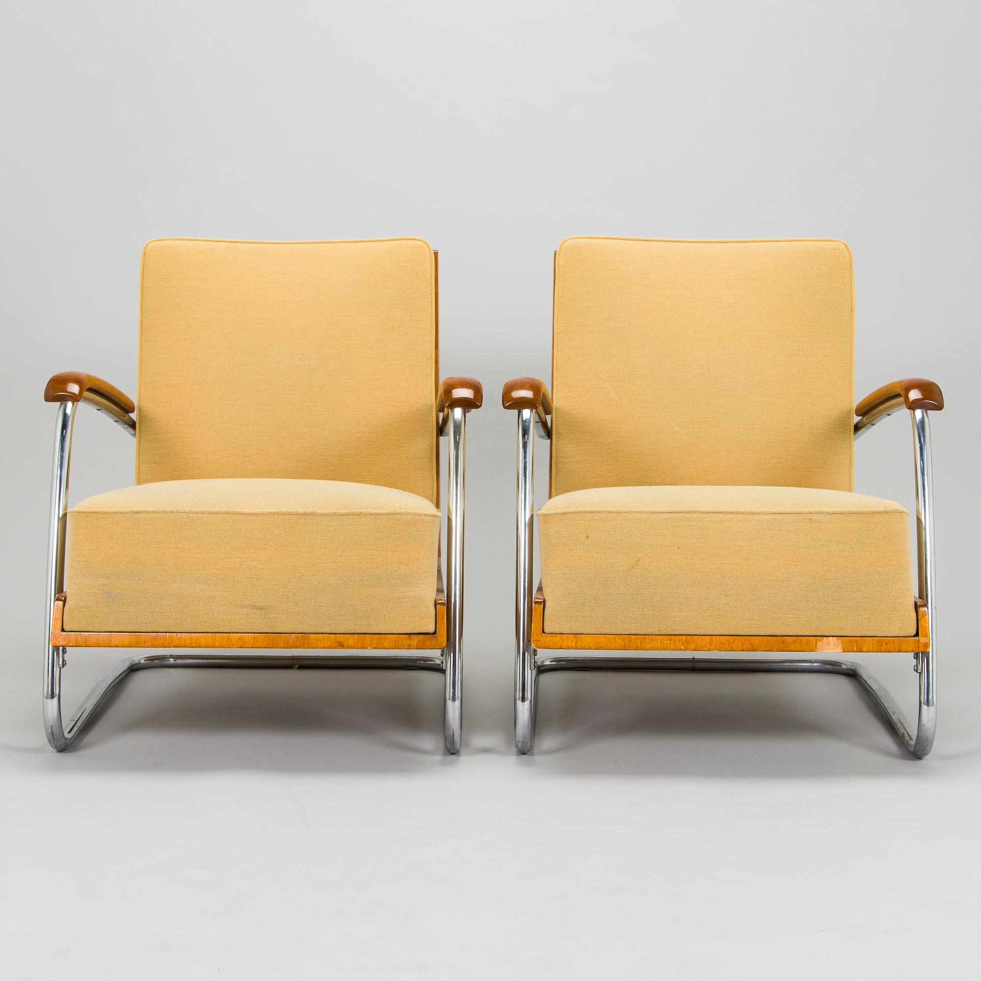 Pauli Blomstedt, a pair of 1930s armchairs and table for Merivaara Ltd.