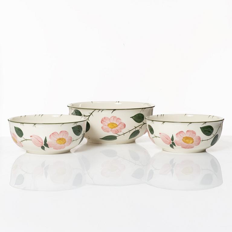A 110-piece 'Wild rose' porcelain tea and dinner service, Villeroy & Boch, Germany.
