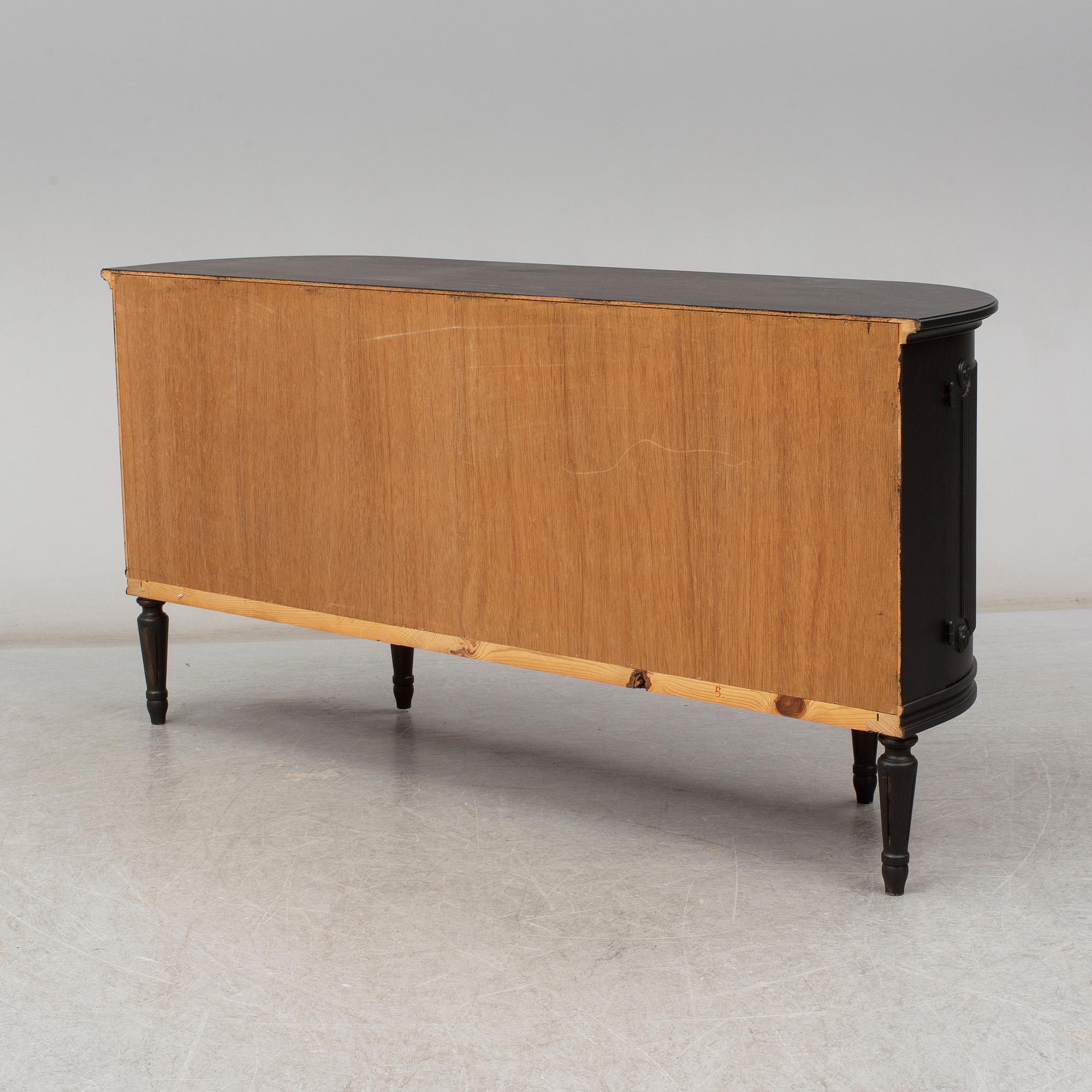 SIDEBOARD, gustaviansk stil, 1900-talets andra hälft.