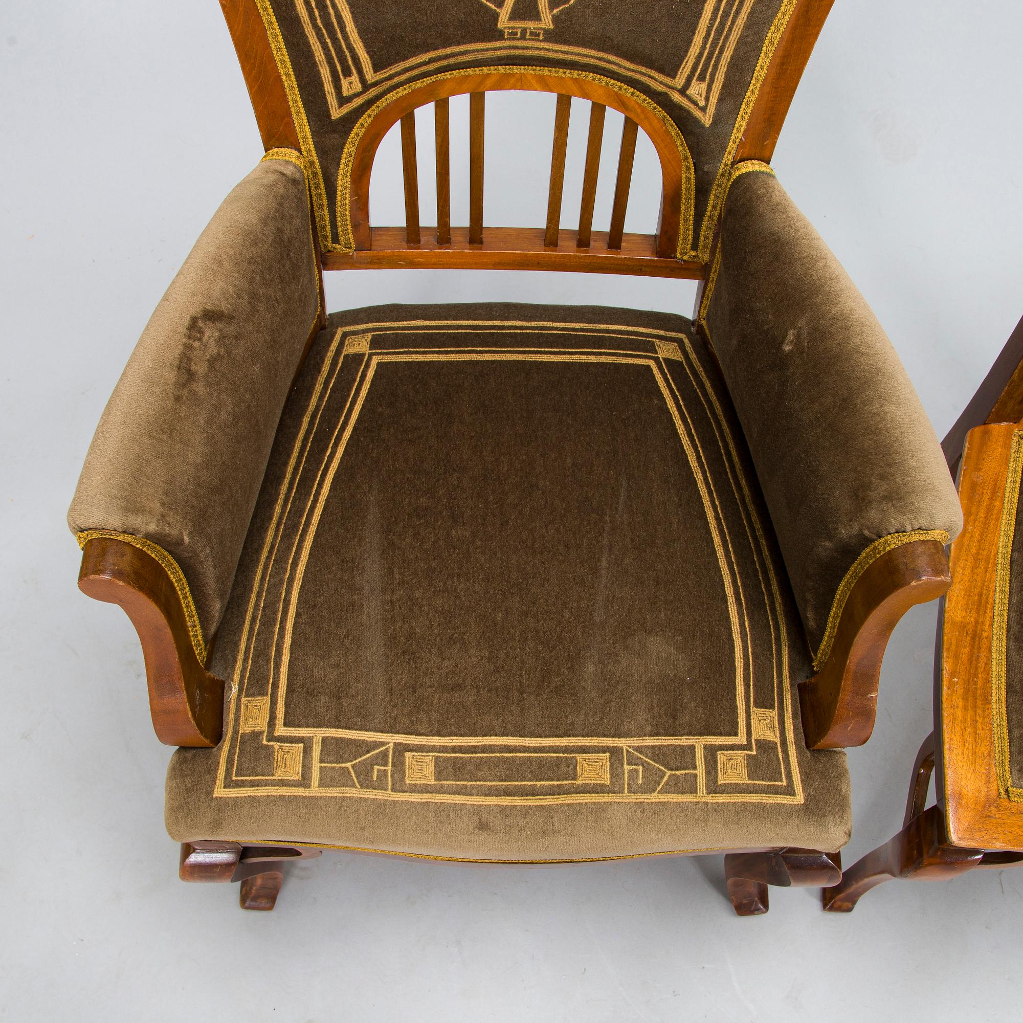 An eight piece Art Nouveau lounge suite in mahogany, Belgium/Netherlands, early 20th century.