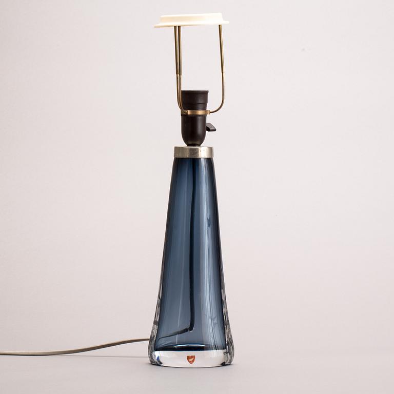 BORDSLAMPA, glas, Carl Fagerlund, Orrefors, 1900-talets andra hälft.