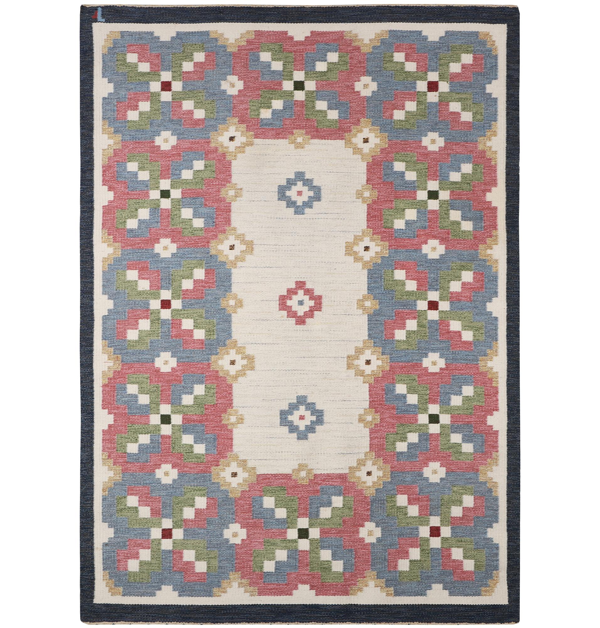 Erik Lundberg, a flat weave carpet, Vävaregården, Eringsboda, Sweden, c. 249 x 172 cm.